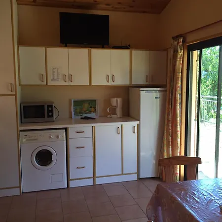 Camping Cascade Aveyron Κάμπινγκ *